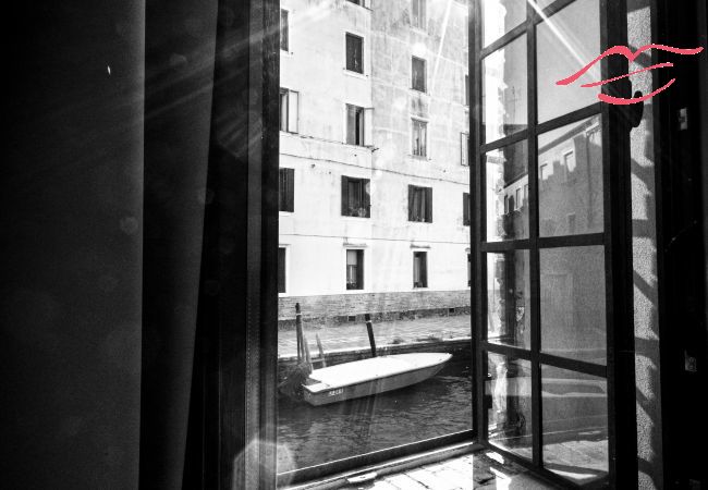 Apartamento en Venecia -  Elegant Fornasa Vecia Canal View R&R