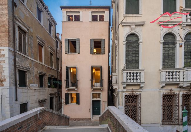 Apartamento en Venecia -  Lion Palace Canal View R&R
