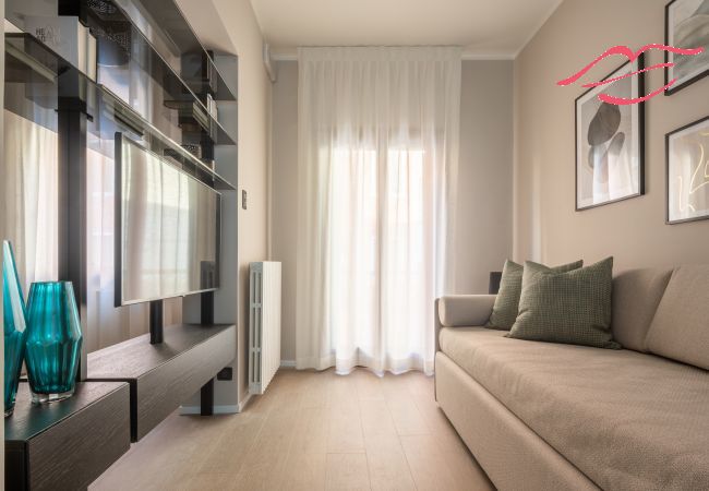 Apartamento en Dorsoduro - Accademia Design Apartment with Balcony R&R 