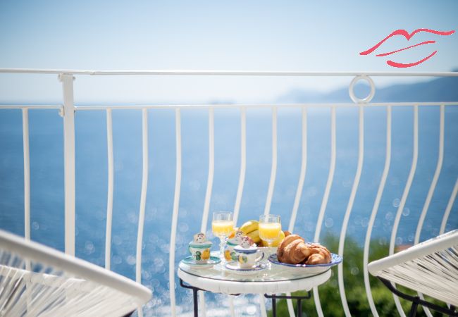 Casa en Praiano - Casa Clara - Casa Moderna con impresionantes vistas de Capri y Positano Casa en Praiano - Casa Clara - Casa Moderna con impresionantes vistas de Capri y Positano