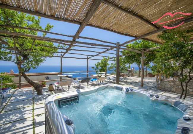 Casa en Praiano - Casa Il Riccio - Casa con jardín y vista impresionante Casa en Praiano - Casa Il Riccio - Casa con jardín y vista impresionante