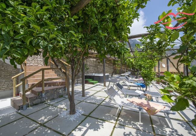 Casa en Praiano - Casa Il Riccio - Casa con jardín y vista impresionante Casa en Praiano - Casa Il Riccio - Casa con jardín y vista impresionante