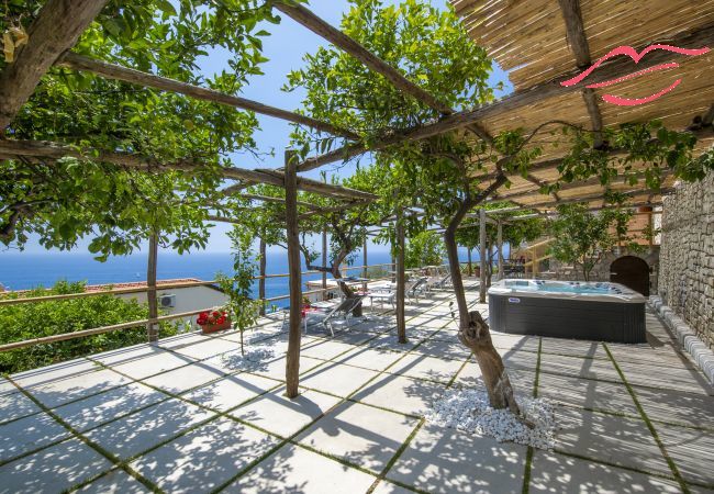 Casa en Praiano - Casa Il Riccio - Casa con jardín y vista impresionante Casa en Praiano - Casa Il Riccio - Casa con jardín y vista impresionante