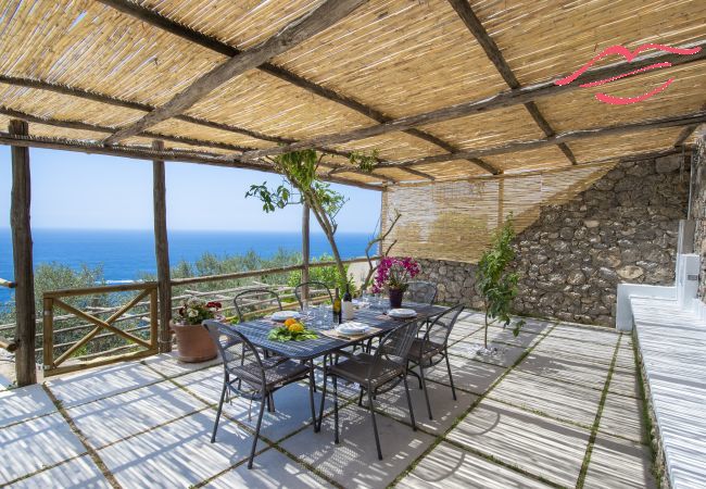 Casa en Praiano - Casa Il Riccio - Casa con jardín y vista impresionante Casa en Praiano - Casa Il Riccio - Casa con jardín y vista impresionante