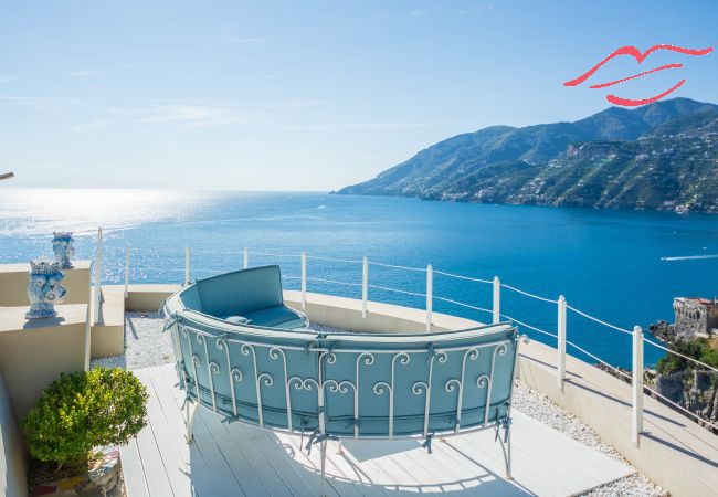Villa en Maiori - Luxury Villa Vittoria- Villa con jardín, piscina y jacuzzi con vistas al mar