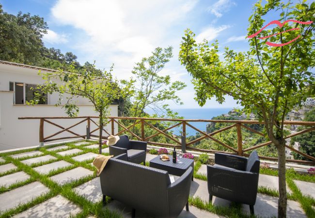 Villa en Amalfi - Villa Donna Rachele - Jacuzzi Vista Mar y Parking Gratuito