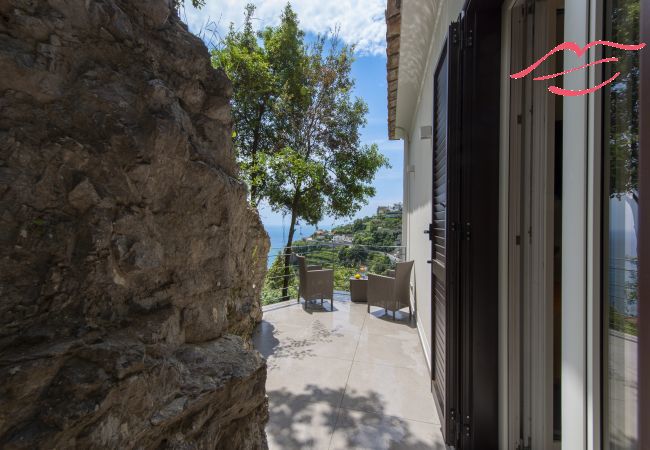 Villa en Amalfi - Villa Donna Rachele - Jacuzzi Vista Mar y Parking Gratuito