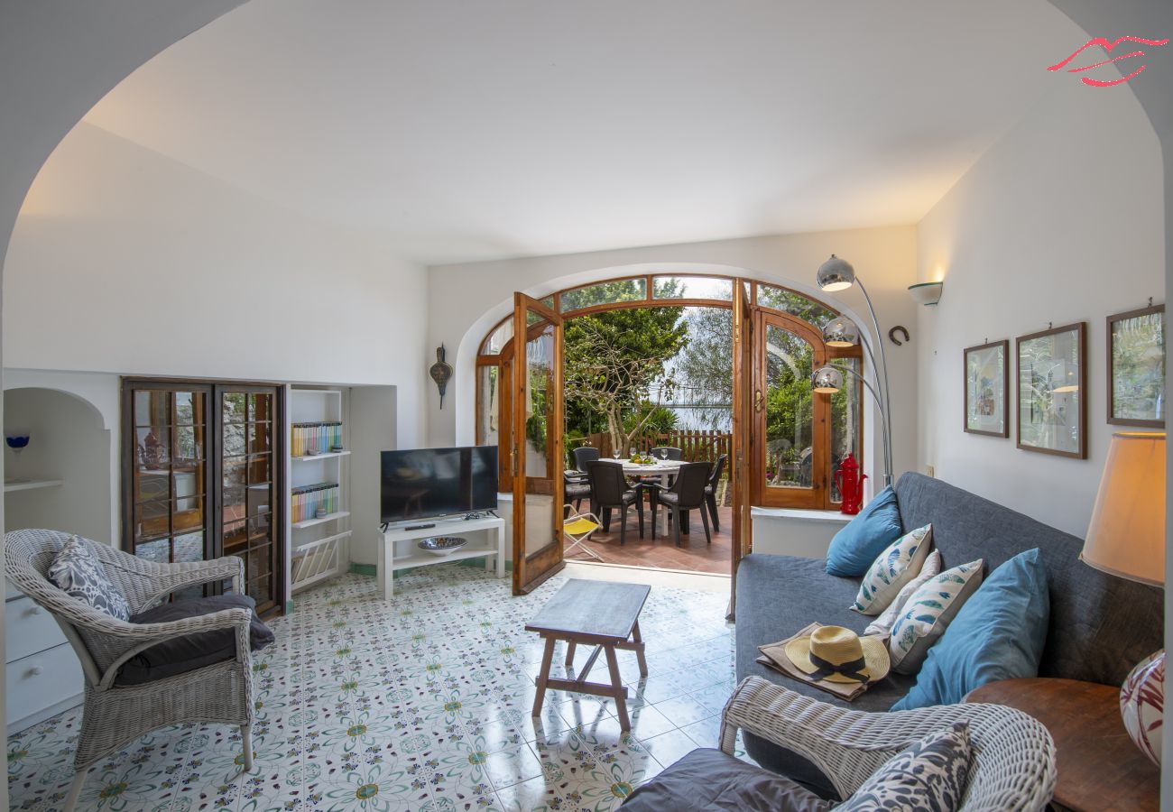 Casa en Praiano - Casa di Nonno Mario - Terraza con vistas al mar en el corazón de Praiano
