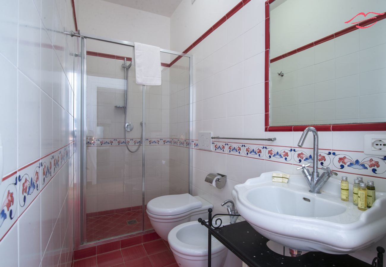 Apartamento en Praiano - Casa Cimino A - Precioso apartamento y una vista increíble de Capri y Positano
