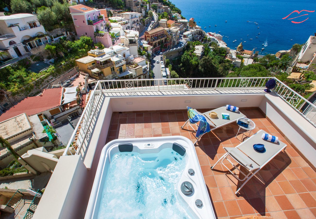 Apartamento en Positano - Medusa suite con jacuzzi