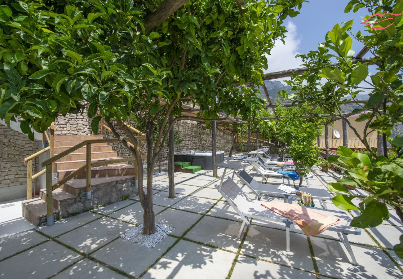 Casa en Praiano - Casa Il Riccio - Casa con jardín y vista impresionante
