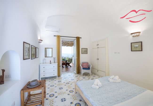 Maison à Praiano - Casa di Nonno Mario - Vue sur le Coucher de Soleil de Capri Maison à Praiano - Casa di Nonno Mario - Vue sur le Coucher de Soleil de Capri