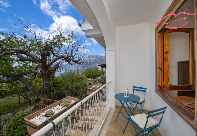 Maison à Praiano - Casa di Nonno Mario - Terrasse avec vue sur la mer, au coeur de Praiano