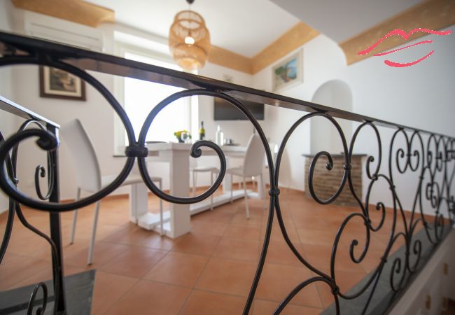 Villa à Praiano - Villa Cimino - Villa centrale avec vue imprenable sur la mer Villa à Praiano - Villa Cimino - Villa centrale avec vue imprenable sur la mer