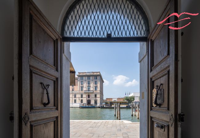 Appartement à Venise - Venetian Palace Blue Apartment R&R