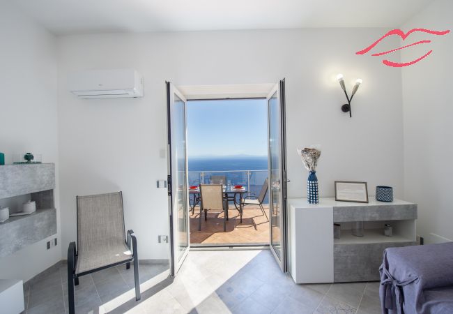 Villa à Praiano - Villa Ecuba - Villa pour groupes dans une position stratégique Villa à Praiano - Villa Ecuba - Villa pour groupes dans une position stratégique