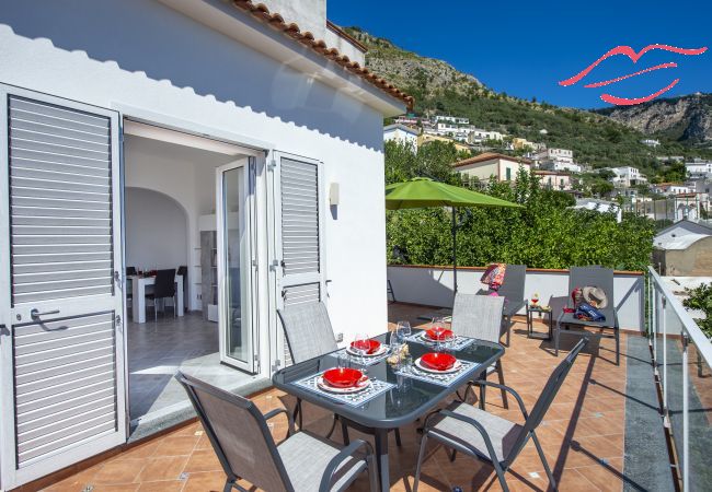 Villa à Praiano - Villa Ecuba - Villa pour groupes dans une position stratégique Villa à Praiano - Villa Ecuba - Villa pour groupes dans une position stratégique