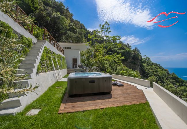 Villa à Amalfi - Villa Donna Rachele - Jacuzzi vue mer et Parking Gratuit