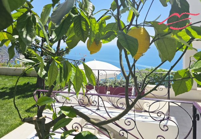Maison à Praiano - Villa Grà - Charmante Villa avec vue sur la Mer Maison à Praiano - Villa Grà - Charmante Villa avec vue sur la Mer