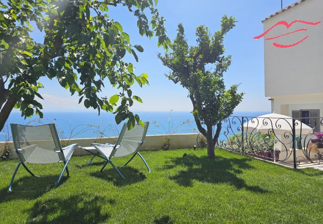 Maison à Praiano - Villa Grà - Charmante Villa avec vue sur la Mer Maison à Praiano - Villa Grà - Charmante Villa avec vue sur la Mer