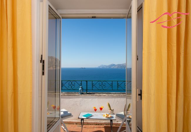 Appartement à Praiano - Casa Nostra - Parle d’amour, de famille et de mer Appartement à Praiano - Casa Nostra - Parle d’amour, de famille et de mer