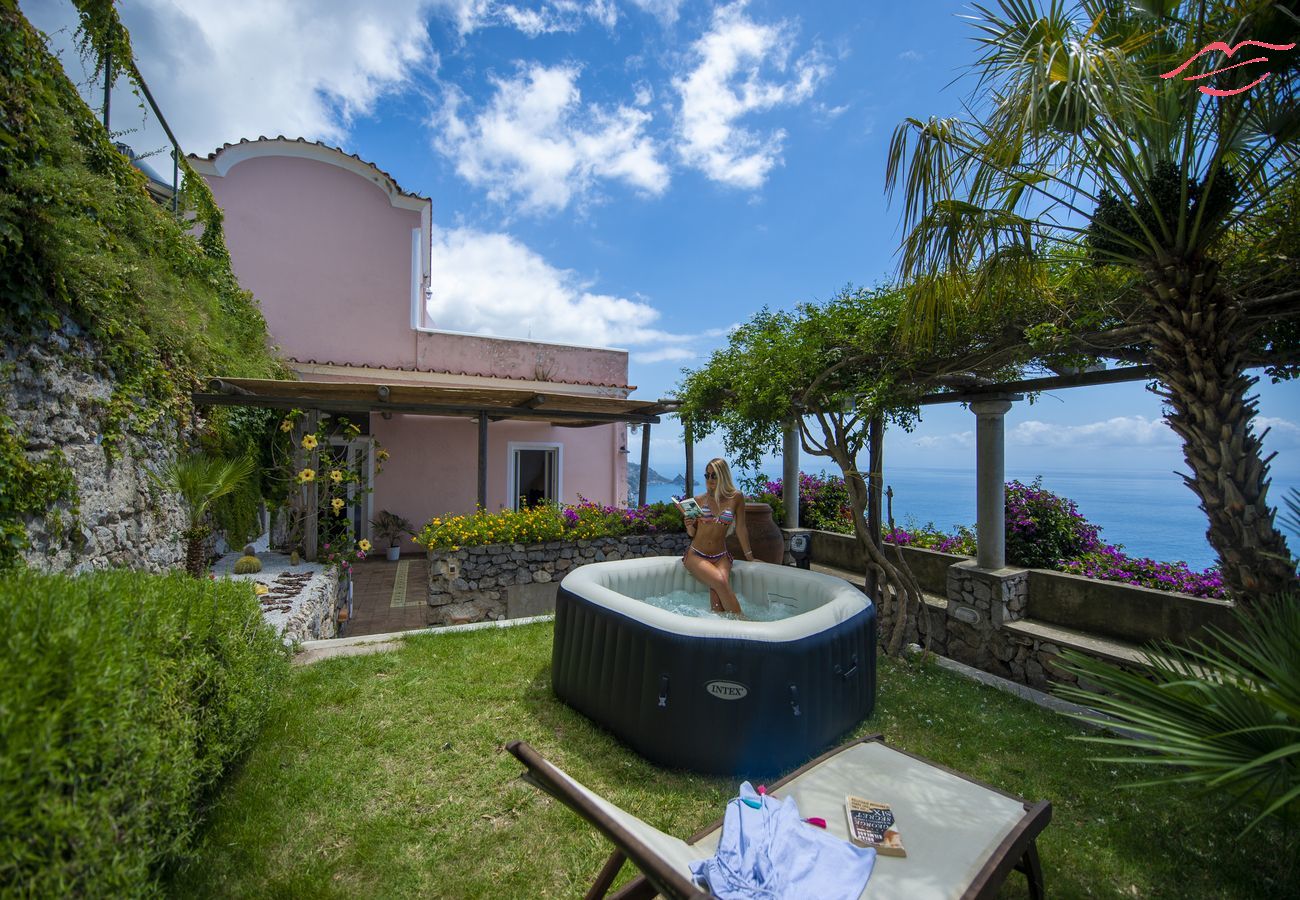 Maison à Praiano - Casale Fralisa - Magnifique terrasse et hot tub avec vue sur la mer