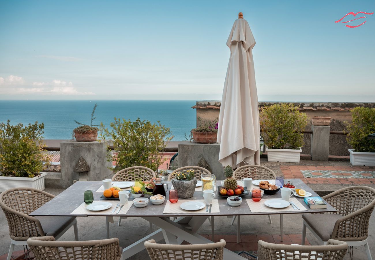 Villa à Praiano - Villa Panorama - Piscine avec vue sur la mer et le sauna