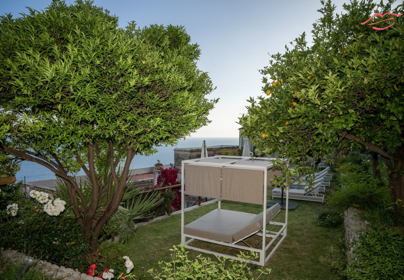 Villa à Praiano - Villa Panorama - Piscine avec vue sur la mer et le sauna