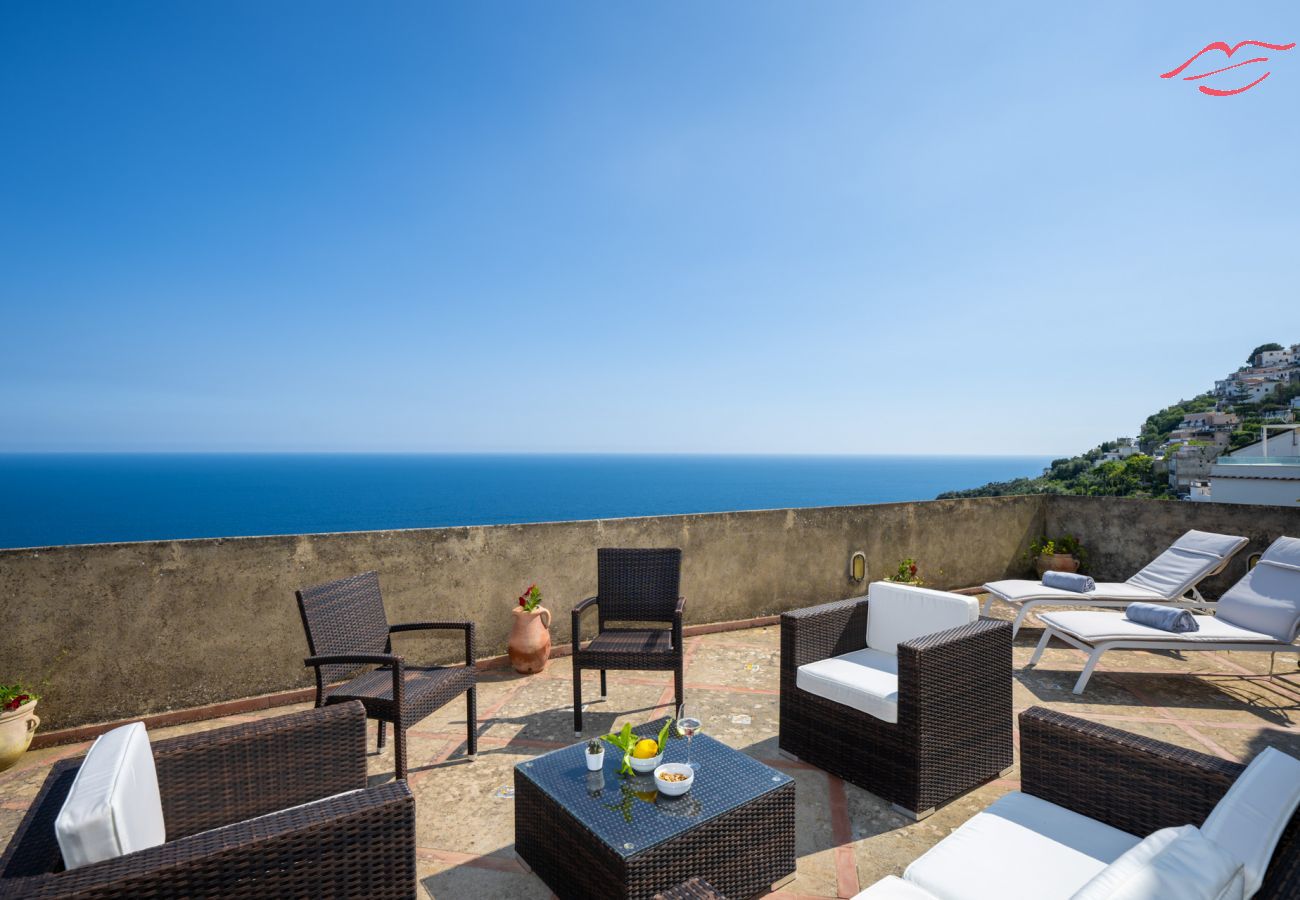 Villa à Praiano - Villa Panorama - Piscine avec vue sur la mer et le sauna