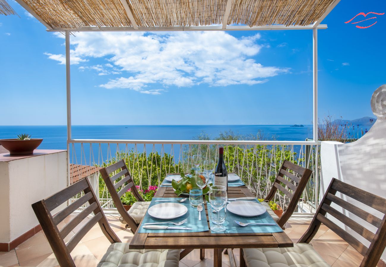 Maison à Praiano - Casa di Nonno Mario - Terrasse avec vue sur la mer, au coeur de Praiano