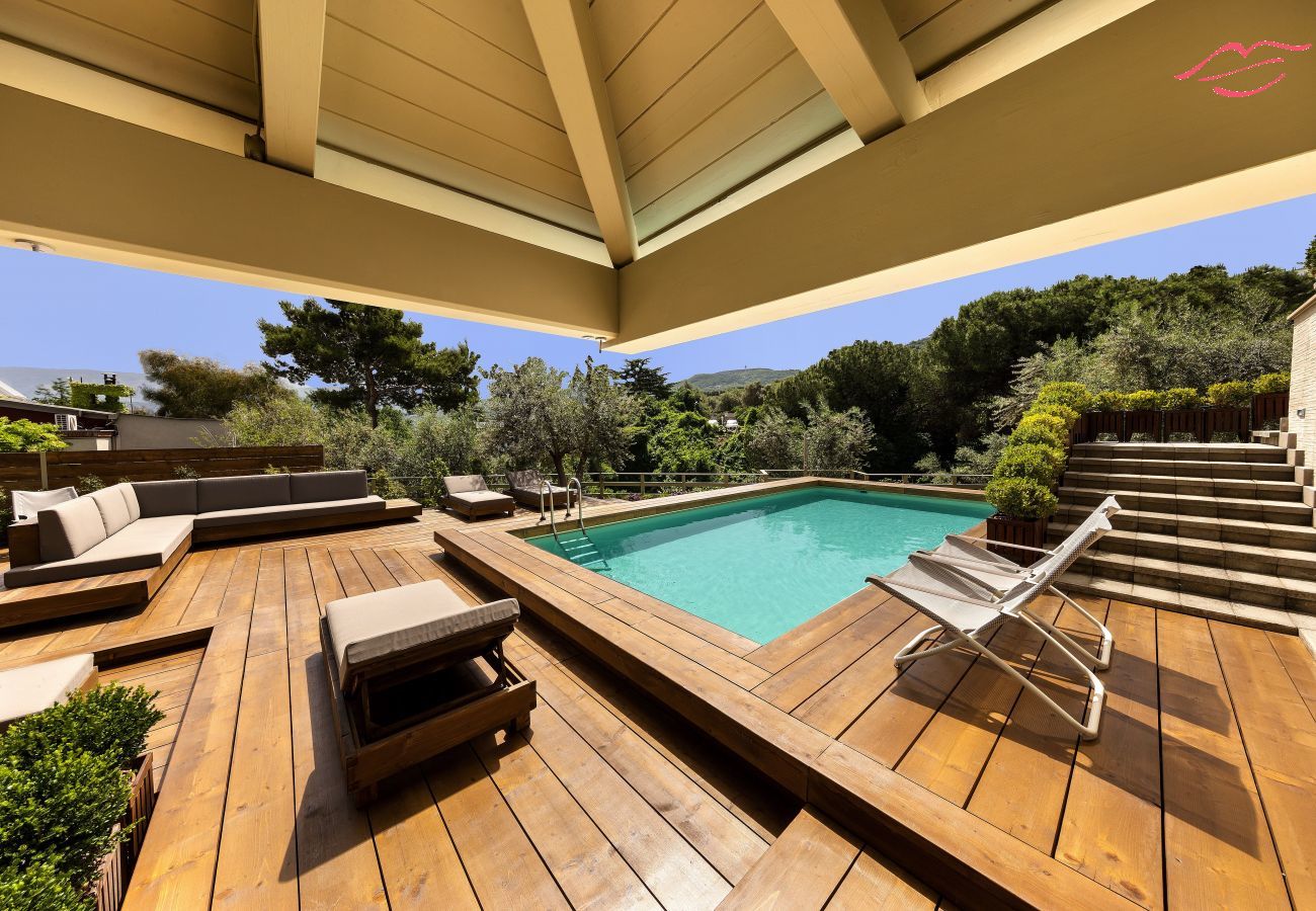 Villa à Sorrento - Luxuria Villa - Villa moderne majestueuse avec grand jardin et piscine