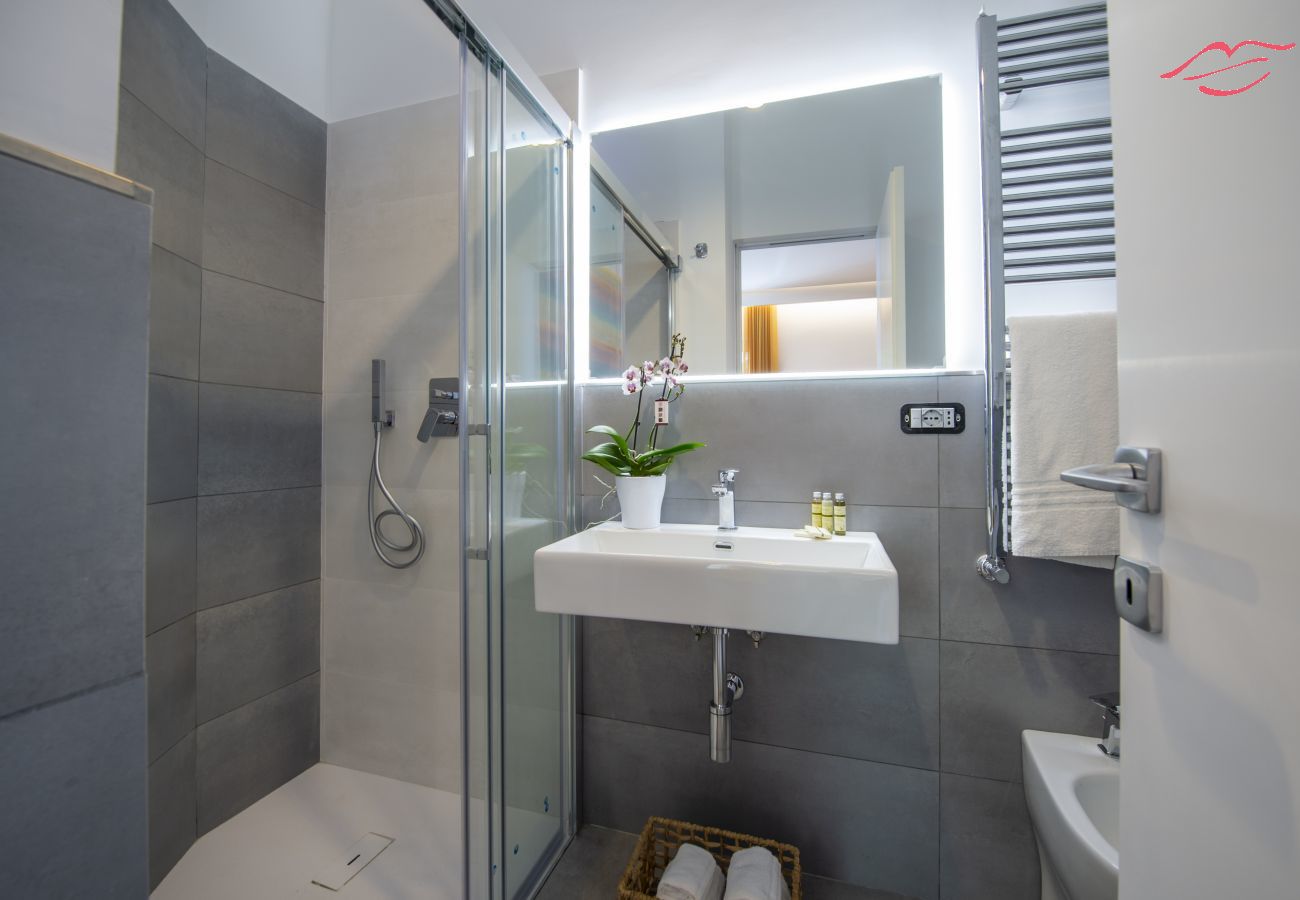 Villa à Amalfi - Villa Donna Rachele - Jacuzzi vue mer et Parking Gratuit Villa à Amalfi - Villa Donna Rachele - Jacuzzi vue mer et Parking Gratuit