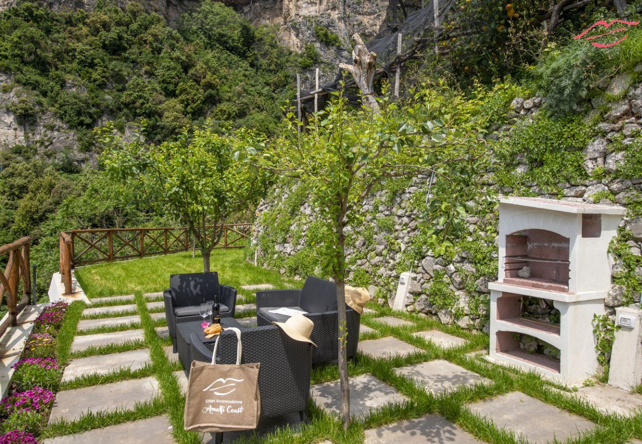 Villa à Amalfi - Villa Donna Rachele - Jacuzzi vue mer et Parking Gratuit Villa à Amalfi - Villa Donna Rachele - Jacuzzi vue mer et Parking Gratuit