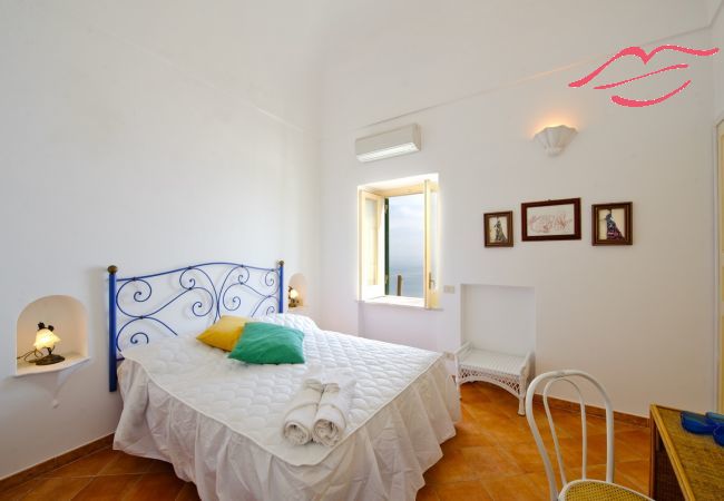 Villa a Praiano - Casa Giorgia - Villa panoramica esclusiva nel cuore di Praiano Villa a Praiano - Casa Giorgia - Villa panoramica esclusiva nel cuore di Praiano