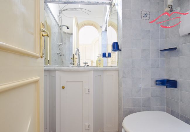 Villa a Praiano - Casa Giorgia - Villa panoramica esclusiva nel cuore di Praiano Villa a Praiano - Casa Giorgia - Villa panoramica esclusiva nel cuore di Praiano