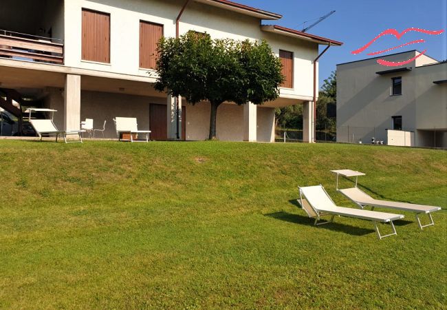Villa a Lazise - Regarda - Villa Valesana con 3 camere, 2 bagni, giardino e piscina