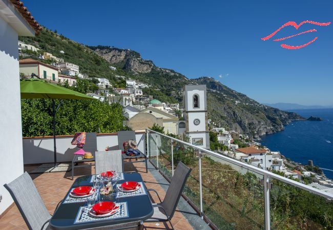 Casa a Praiano - La Dimora di Euribia - Sospesa tra cielo e mare  Casa a Praiano - La Dimora di Euribia - Sospesa tra cielo e mare