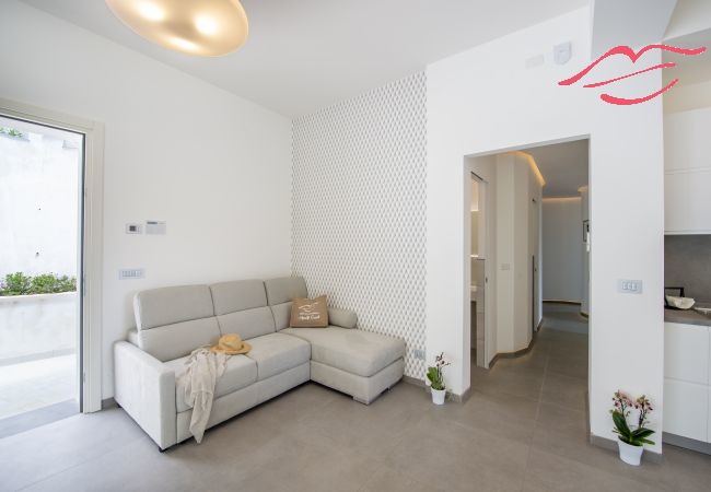 Villa a Amalfi - Villa Donna Rachele - Jacuzzi Vista Mare e Parcheggio Gratuito Villa a Amalfi - Villa Donna Rachele - Jacuzzi Vista Mare e Parcheggio Gratuito