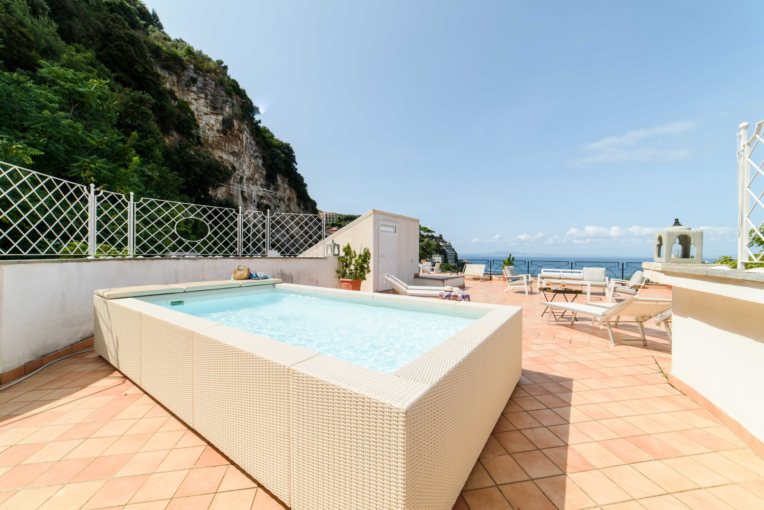  a Sorrento - The Attic