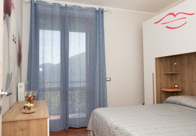 Casa a Tramonti - Casa Francese Relax - Un'oasi di benessere non distante dal mare Casa a Tramonti - Casa Francese Relax - Un'oasi di benessere non distante dal mare