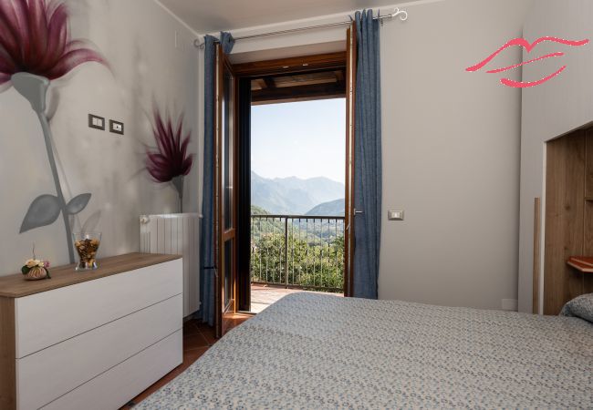 Casa a Tramonti - Casa Francese Relax - Un'oasi di benessere non distante dal mare Casa a Tramonti - Casa Francese Relax - Un'oasi di benessere non distante dal mare