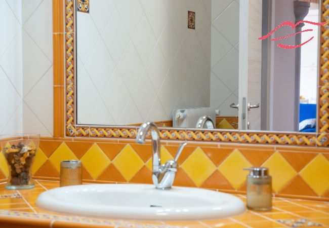 Casa a Tramonti - Casa Francese Relax - Un'oasi di benessere non distante dal mare Casa a Tramonti - Casa Francese Relax - Un'oasi di benessere non distante dal mare