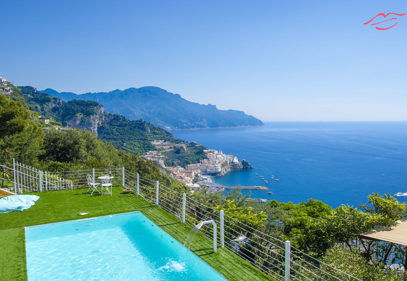 Villa a Pogerola - Villa Gioiello - Piscina vista mare con cromoterapia 