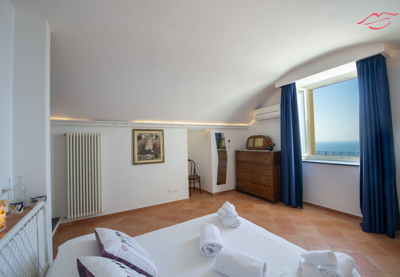Villa a Praiano - Villa Cimino - Villa con Vista mozzafiato sul Mare Villa a Praiano - Villa Cimino - Villa con Vista mozzafiato sul Mare