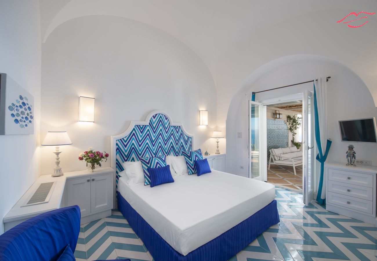 Villa a Praiano - Luxury Villa Malika - Vista Mozzafiato su Capri e Positano