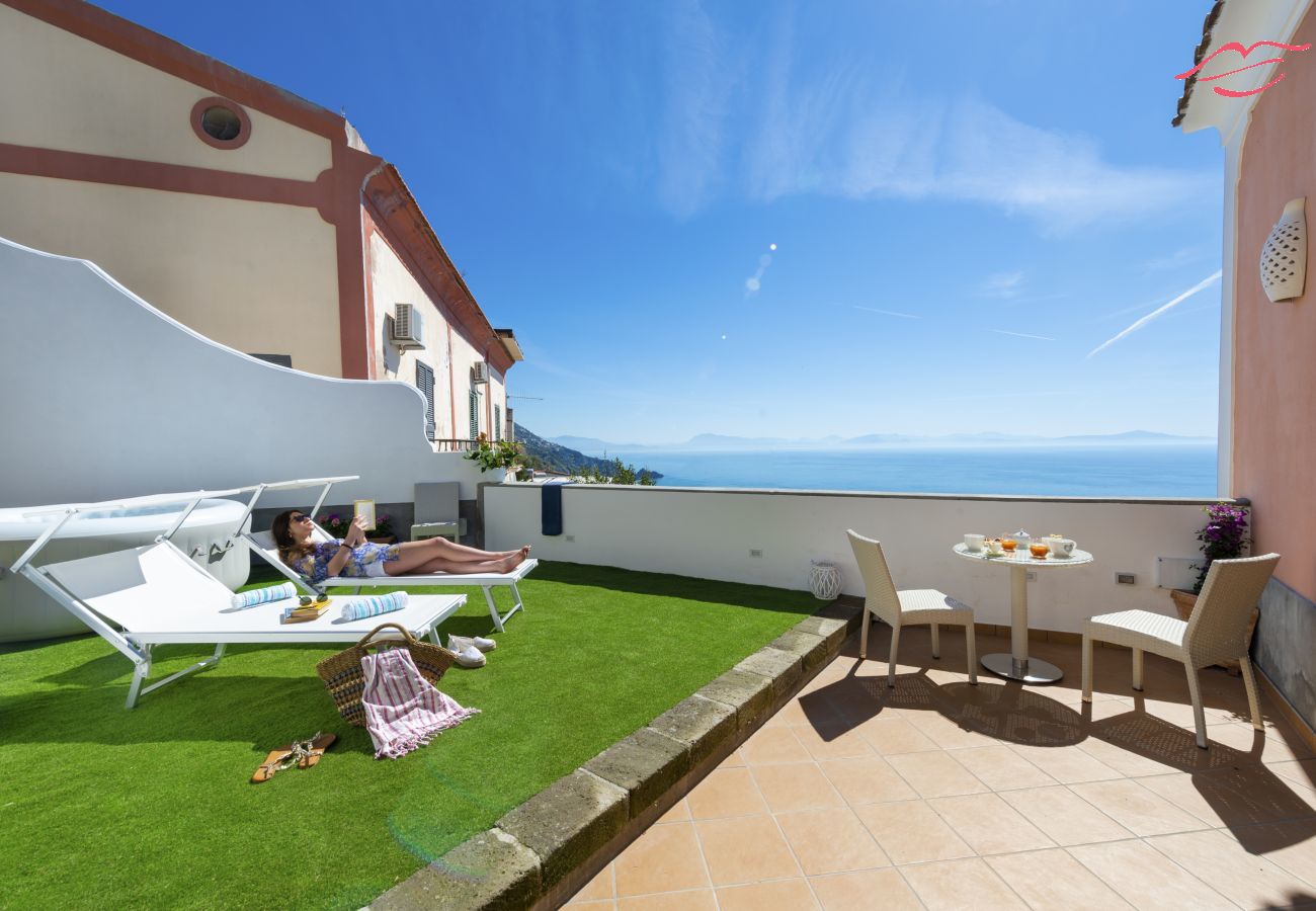 Casa a Praiano - Casa Terry - Grazioso appartamento con vista mare 