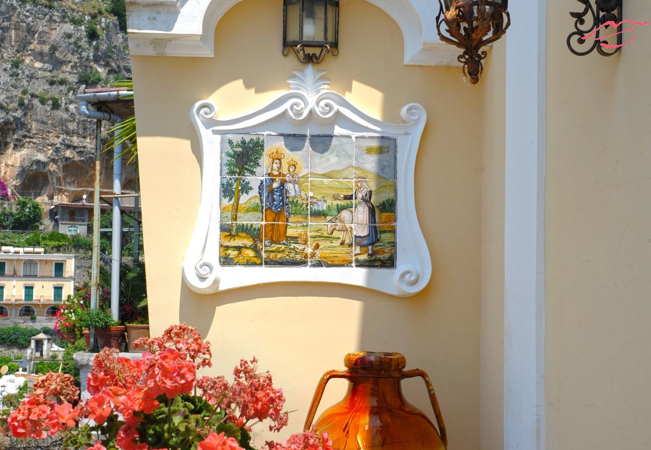Casa a Positano - Estate4home - Palazzo Crocione  Casa a Positano - Estate4home - Palazzo Crocione
