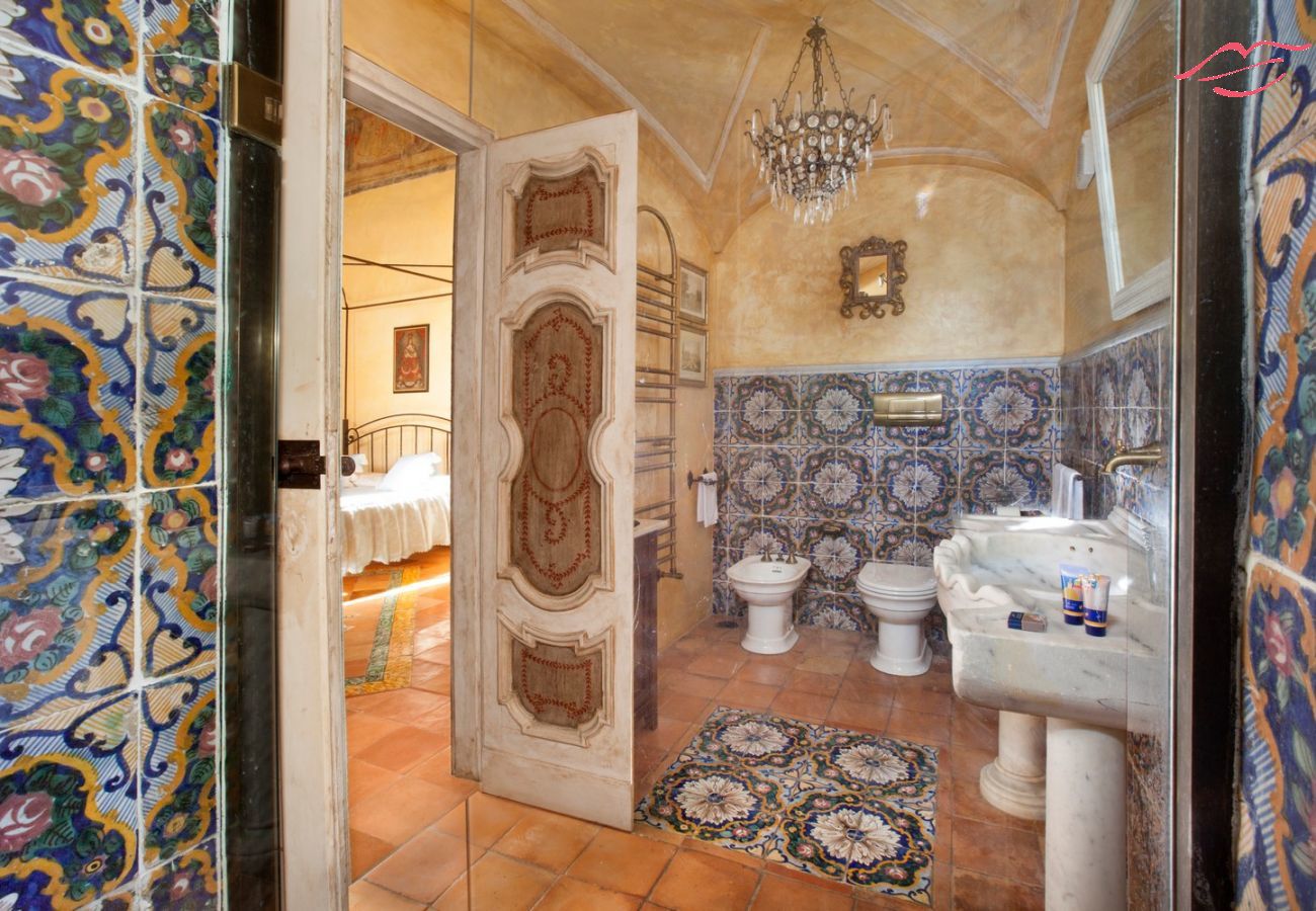 Casa a Positano - Estate4home - Palazzo Crocione  Casa a Positano - Estate4home - Palazzo Crocione