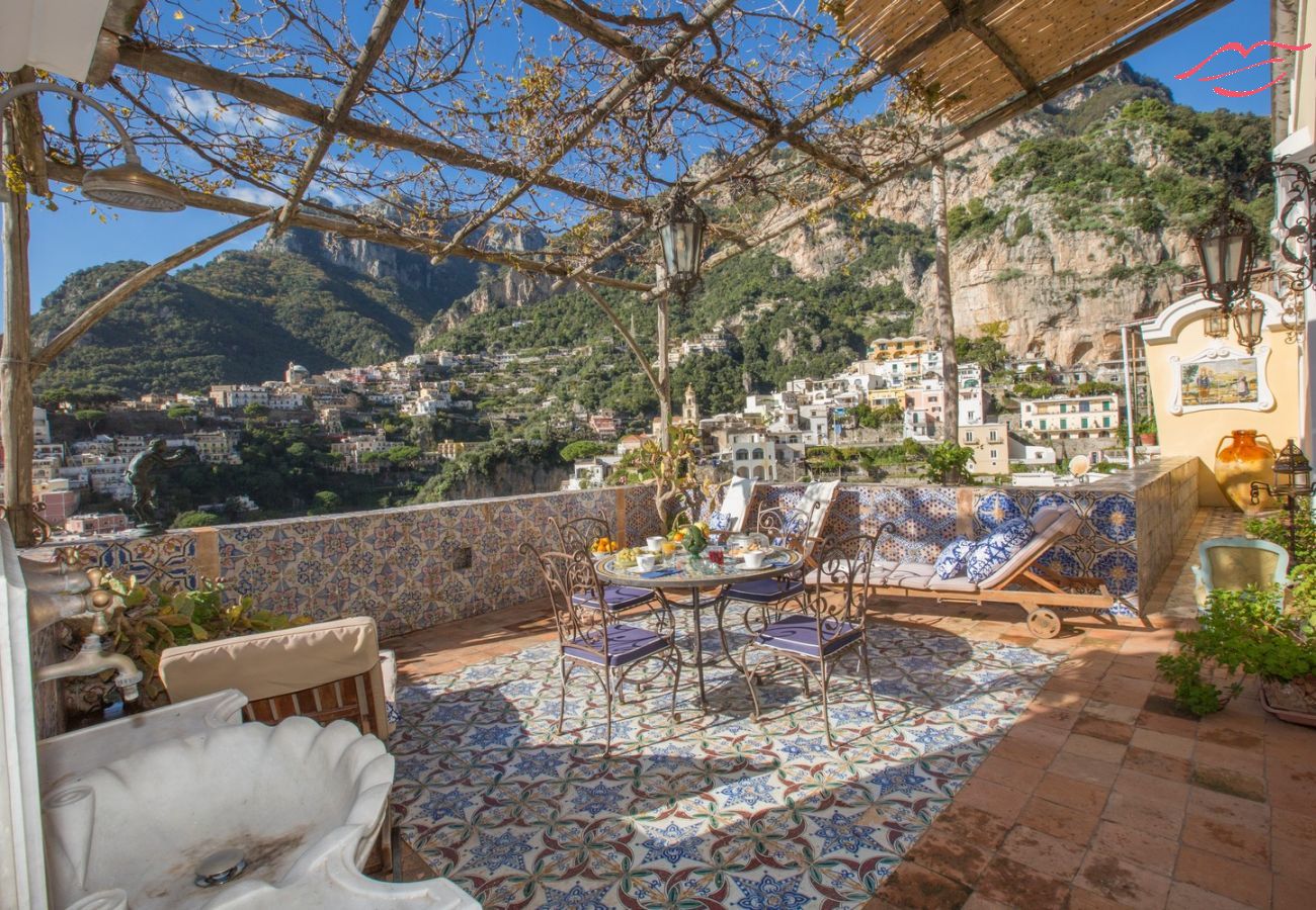 Casa a Positano - Estate4home - Palazzo Crocione  Casa a Positano - Estate4home - Palazzo Crocione