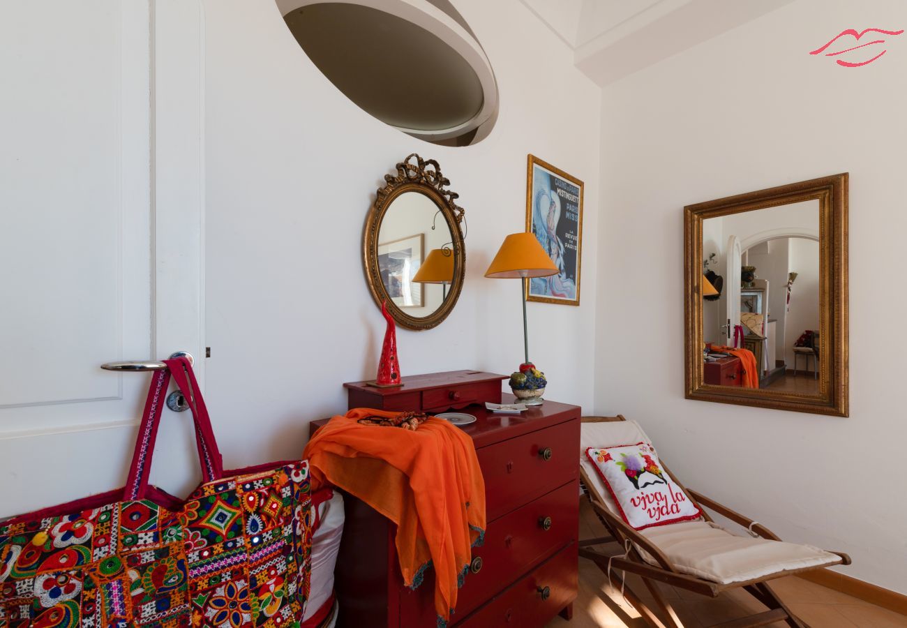 Casa a Positano - Casa Peppenella con posto auto Casa a Positano - Casa Peppenella con posto auto